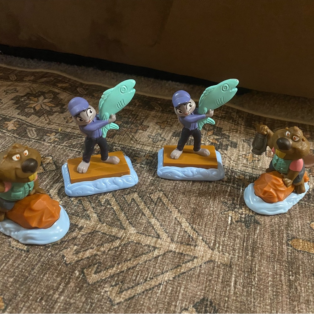 Zootopia Fun Characters, Judy and Beaver Figures